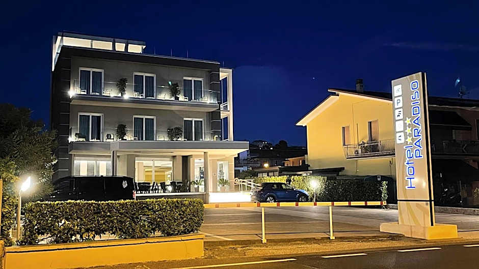 Hotel Paradiso