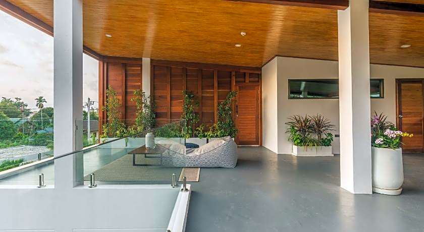 Zee Luxury Boutique Hotel