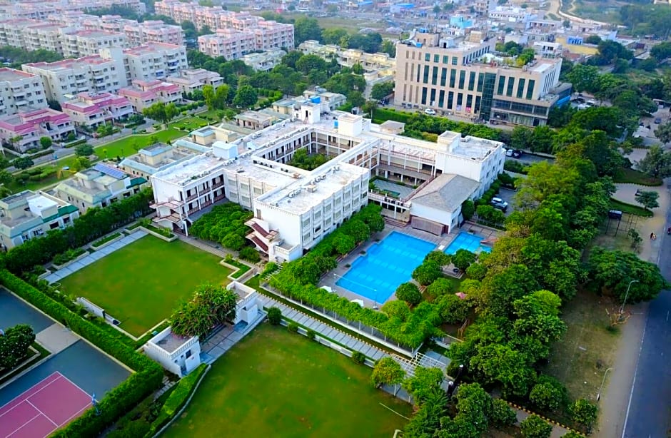 Treehouse Hotel Club & Spa, Bhiwadi