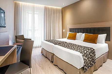 Double Single Use Atocha View