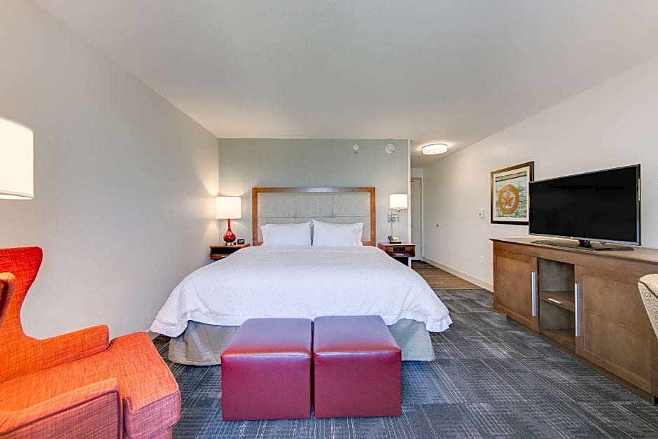 Photo 1 of 4 of 1 King Bed, Hearing/Mobility Accessible, Roll in Shower