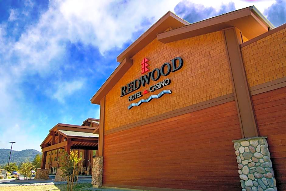 Holiday Inn Express Klamath Redwood Ntl Pk Area By IHG