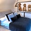 Hood Lane Farm - The Parlour - Self Catering Ground Floor Apartment