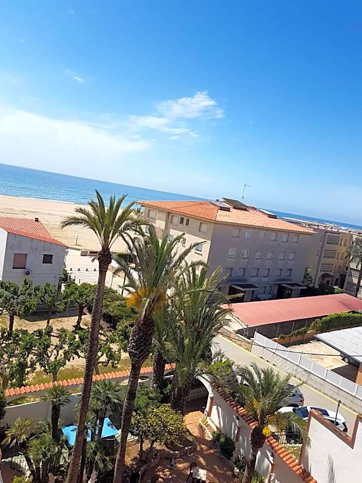 Hotel Comarruga Platja