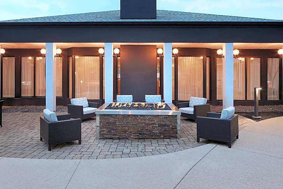 Courtyard By Marriott Columbus Dublin