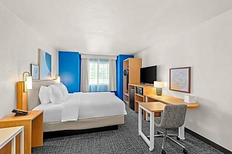 King Room with Sofa Bed - Non-Smoking