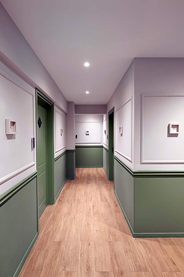 ASTIKON Xenofontos Suites