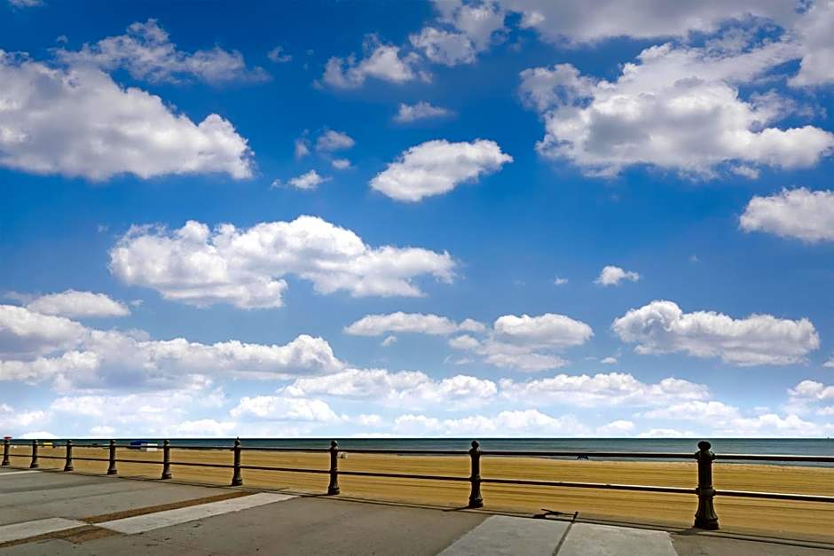 SureStay Studio by Best Western Virginia Beach Oceanfront