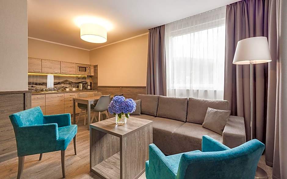 Hotel Konradówka Wellness & SPA - 300 metrów do centrum