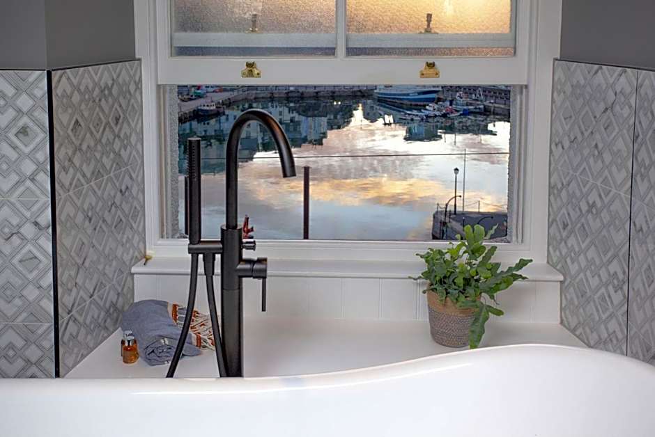 Vigilance Suite - Free Wi-Fi - Sea View