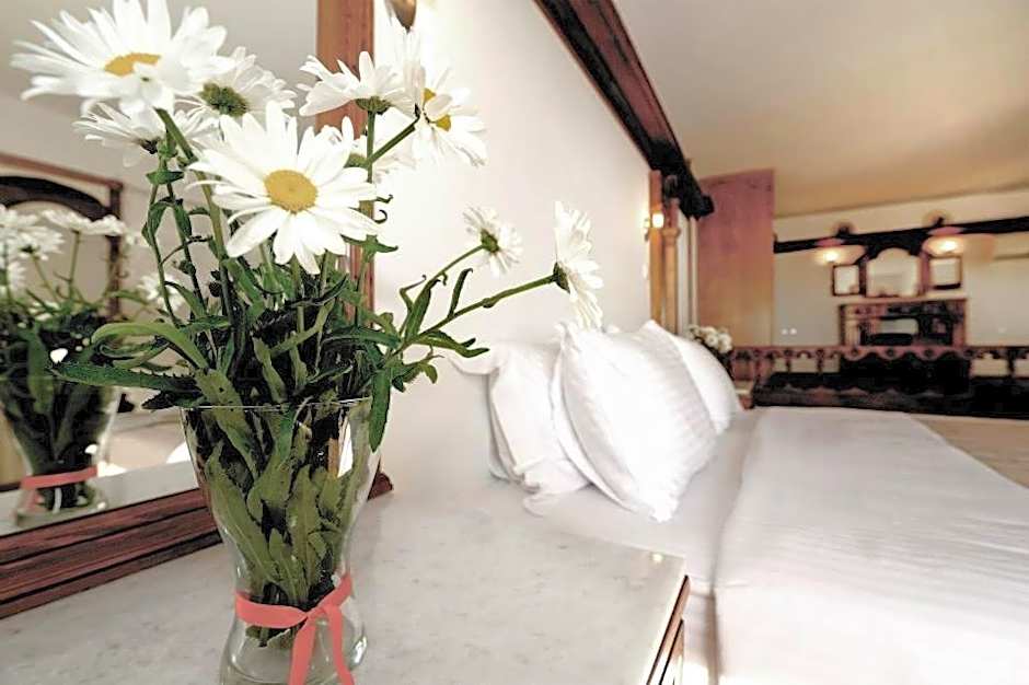 Apolis Beachscape Hotel