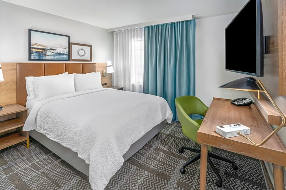 Staybridge Suites Denver - Cherry Creek