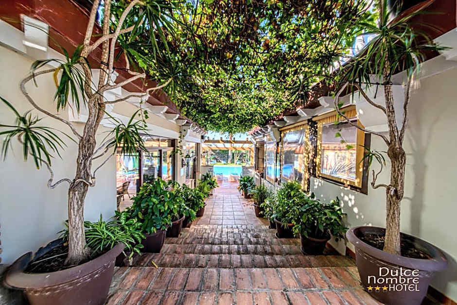 Dulce Nombre Hotel - Apartamentos