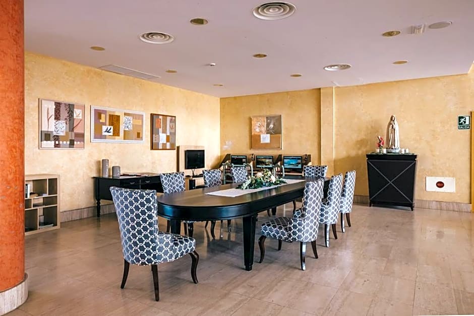 Grand Muthu Golf Plaza Hotel & Spa