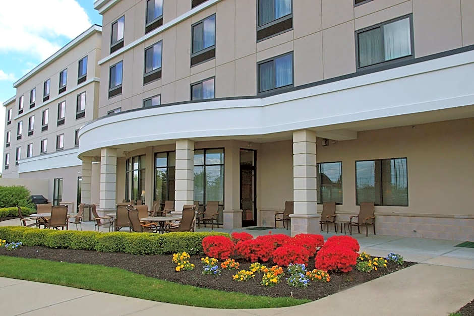 Courtyard by Marriott Republic Airport Long Island/Farmingdale