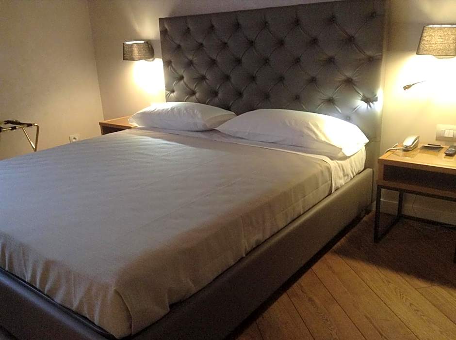 Elite Hotel