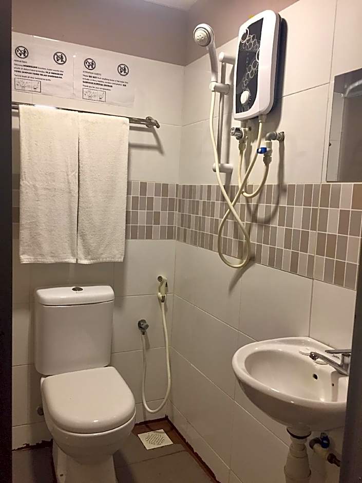 RAINFOREST Budget Stay