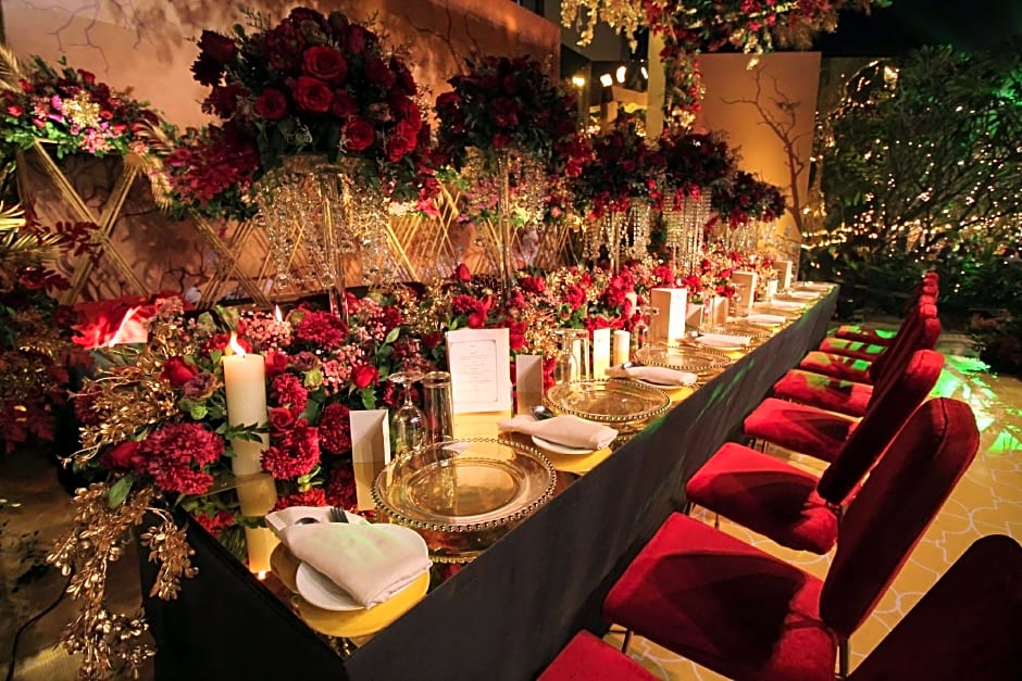 Radisson Blu Dhaka Water Garden