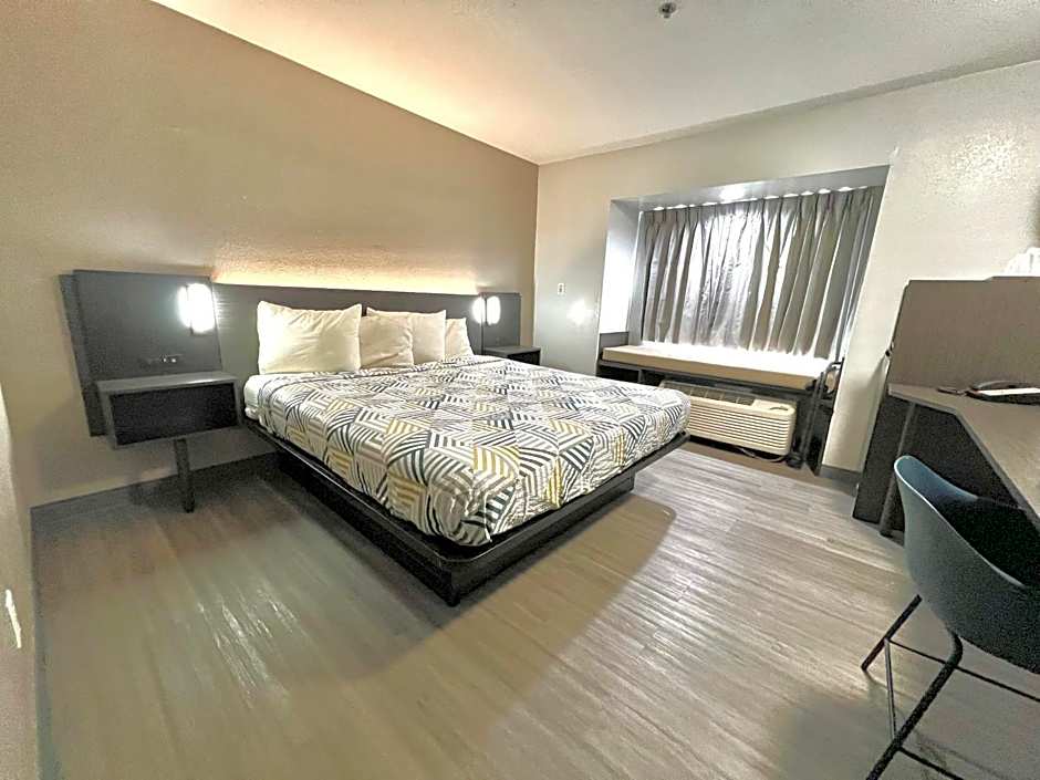 Motel 6-Simpsonville, SC - Greenville