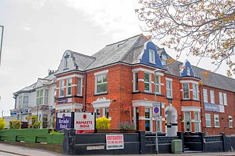 Revado Hotel