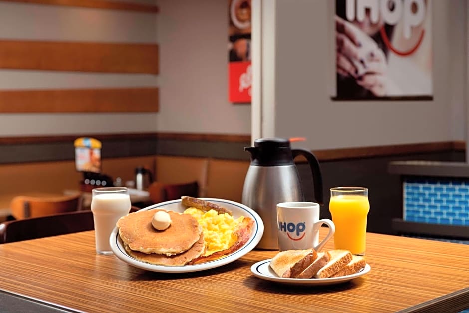 Fairfield Inn & Suites by Marriott Alexandria West/Mark Center