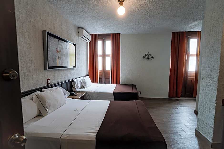 Hotel Don Quijote Plaza - Guadalajara Centro Historico