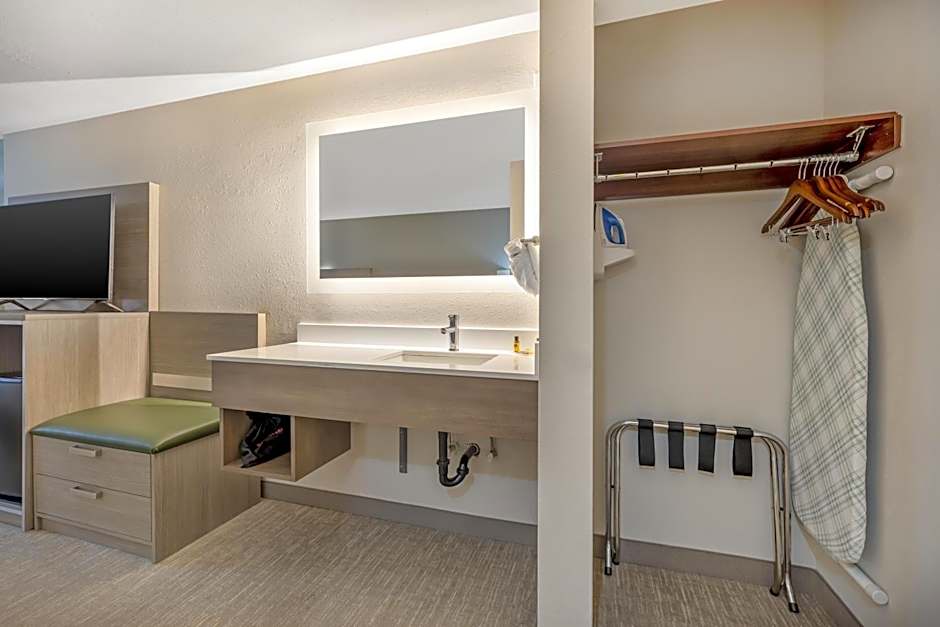 Best Western Plus Pioneer Park Inn