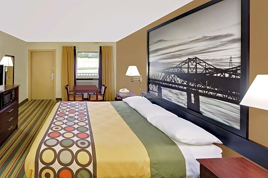 Super 8 by Wyndham Laurel