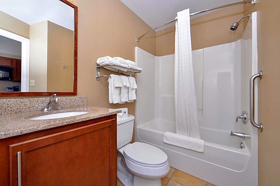 Candlewood Suites Kansas City Northeast By IHG