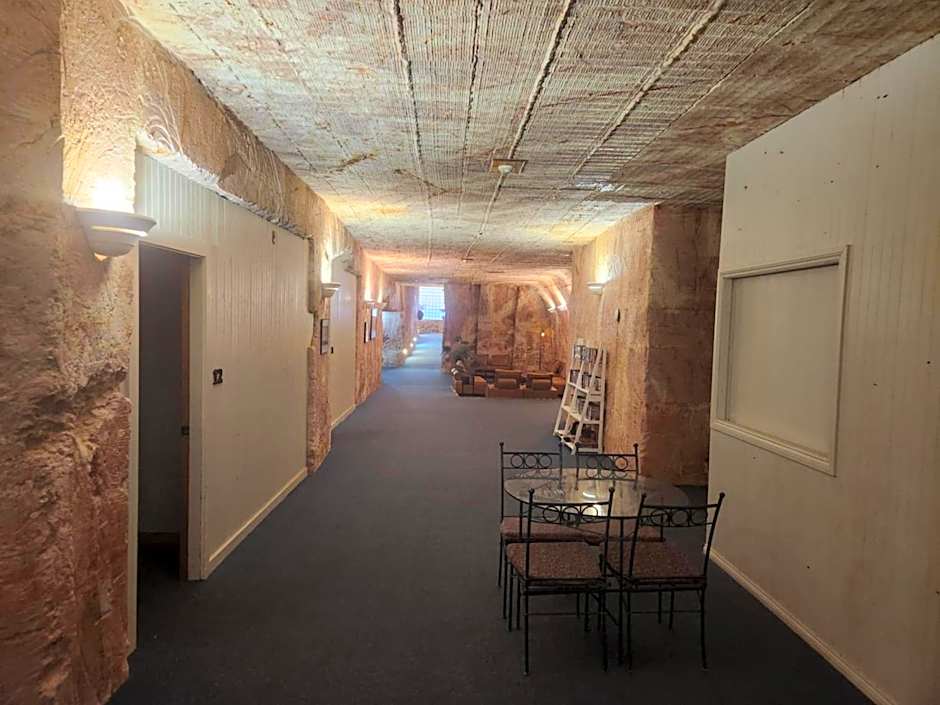 Coober Pedy Experience Motel