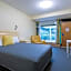 Mayfair Plaza Motel and Apartments