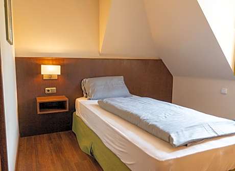 Single Room with Private Bathroom