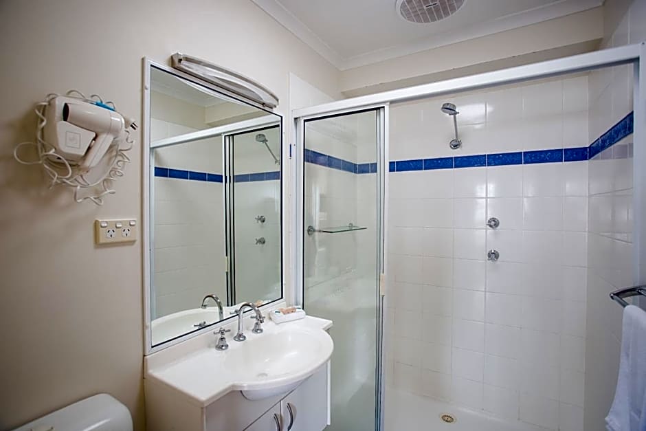 Halifax Holiday Park