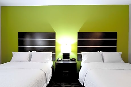 1 King Microwv/Fridge/Wet Bar Studio Suite Ns