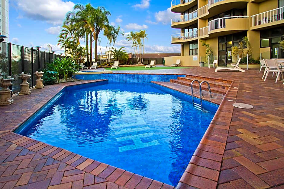 Hillcrest Apartment Hotel (formerly Central Hillcrest Apartments)