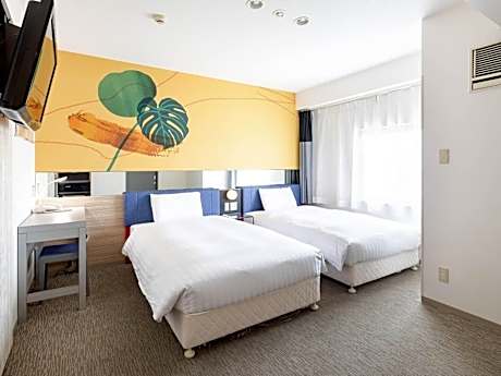 Standard Twin Room - Non-Smoking