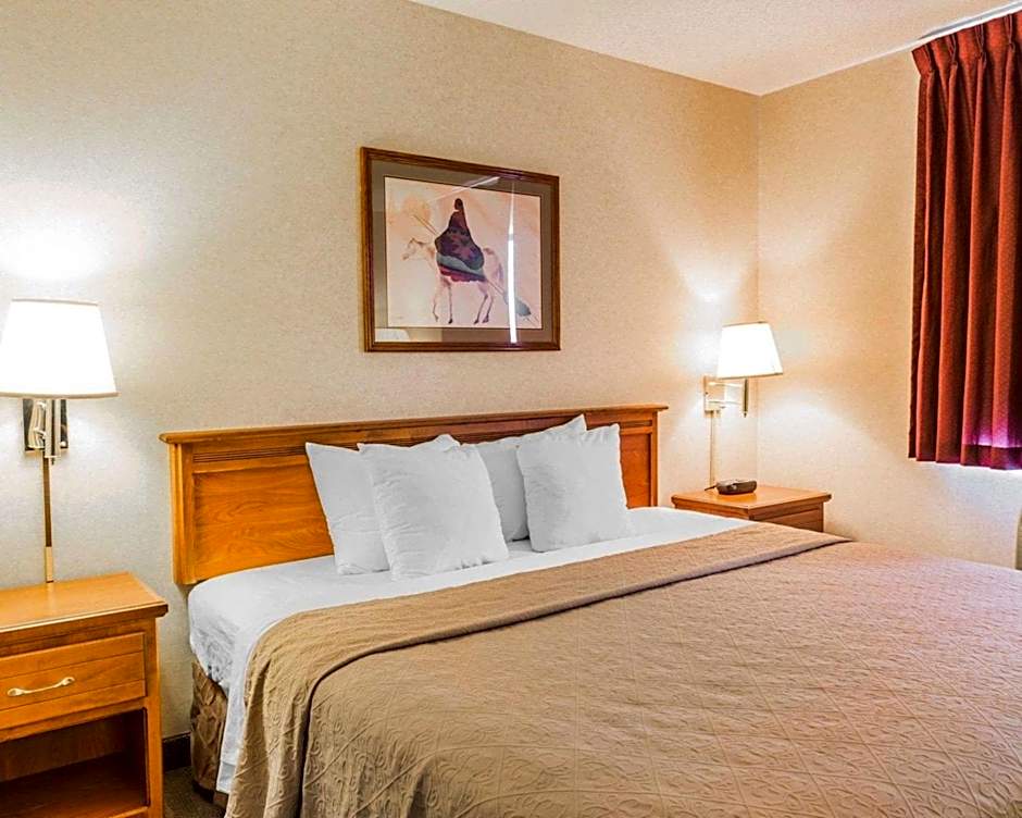Photo 1 of 1 of 1 Queen Bed, Accessible, Nonsmoking