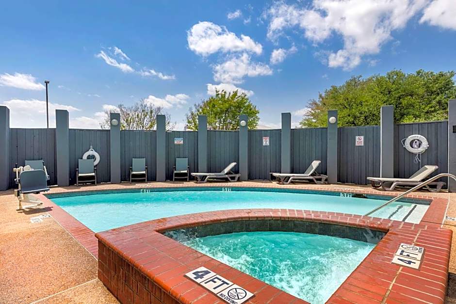 Comfort Suites Dfw Airport