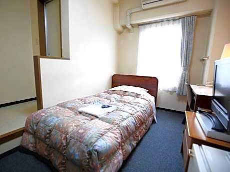 Single Room - Smoking