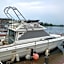 Hills Motel & Marina