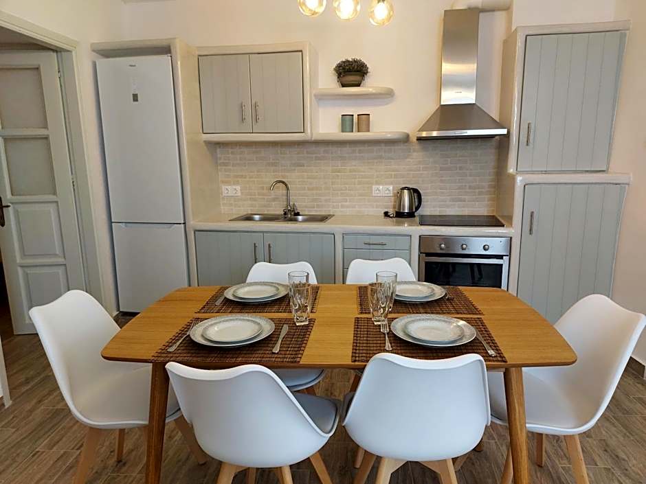 Παραδοσιακό σπίτι εντός της Χώρας της Ίου