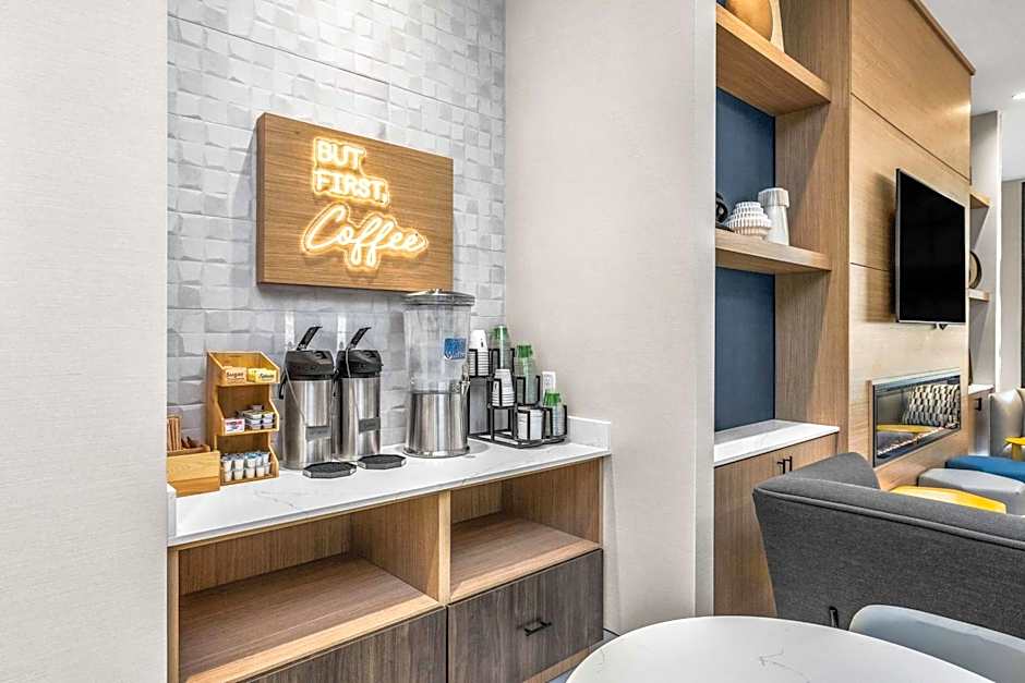 La Quinta Inn & Suites by Wyndham San Jose Silicon Valley