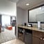 Hampton Inn By Hilton & Suites National Harbor/Alexandria Area