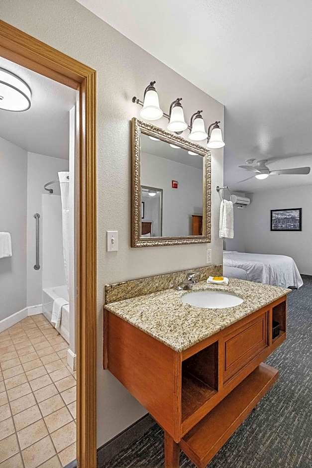 Hotel Edgewater