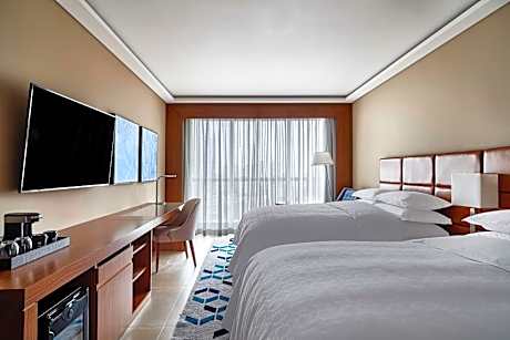 Guest room, 2 Queen, City view
