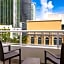 DoubleTree By Hilton Grand Hotel Biscayne Bay