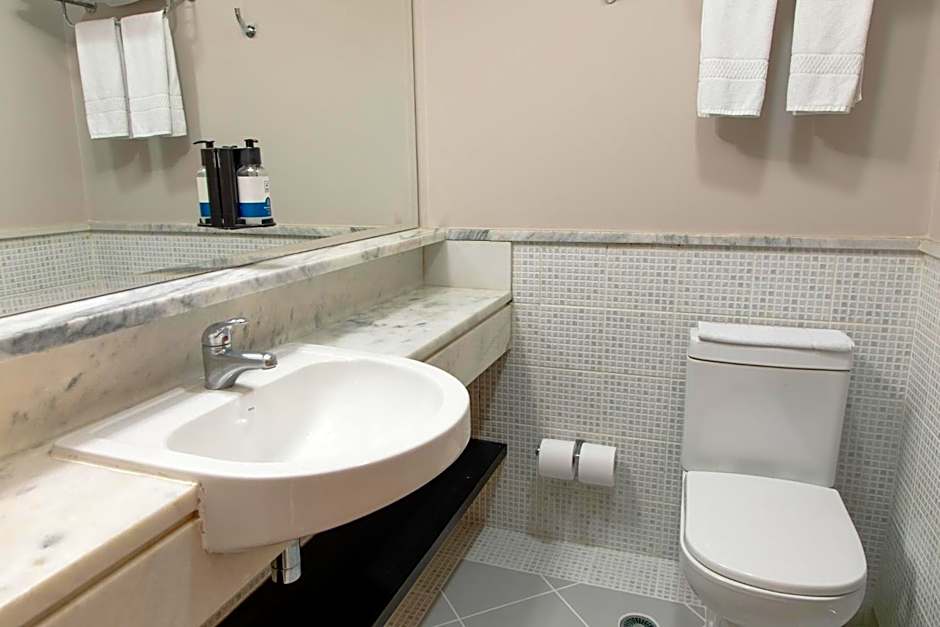 Slaviero Essential Curitiba Batel