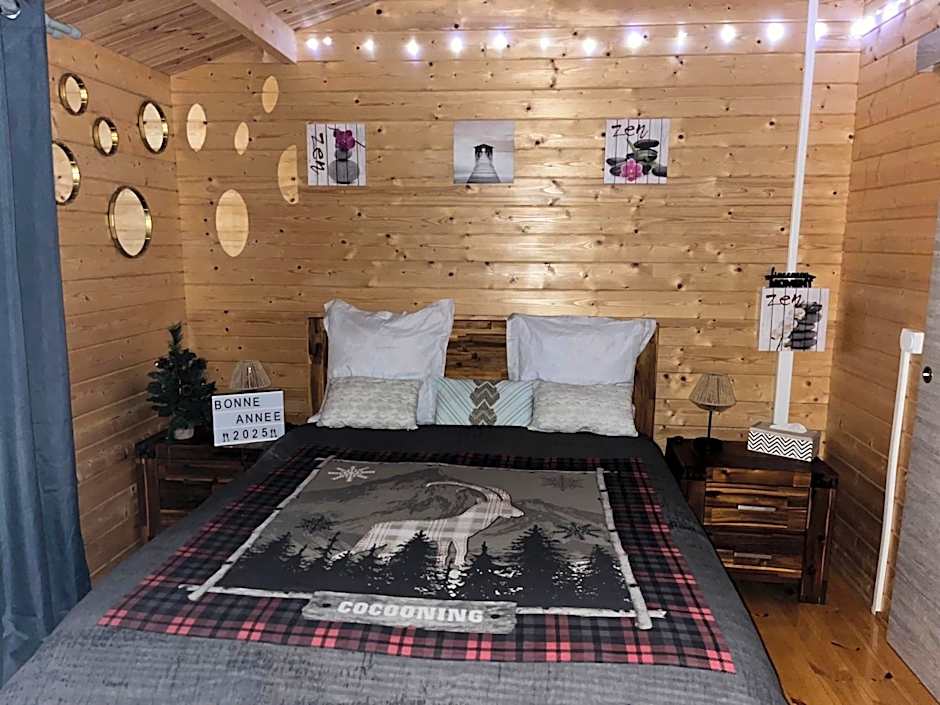 Les Chalets de Marie 974- Jacuzzi SPA privatif dans le chalet , sans vis à vis , vue mer