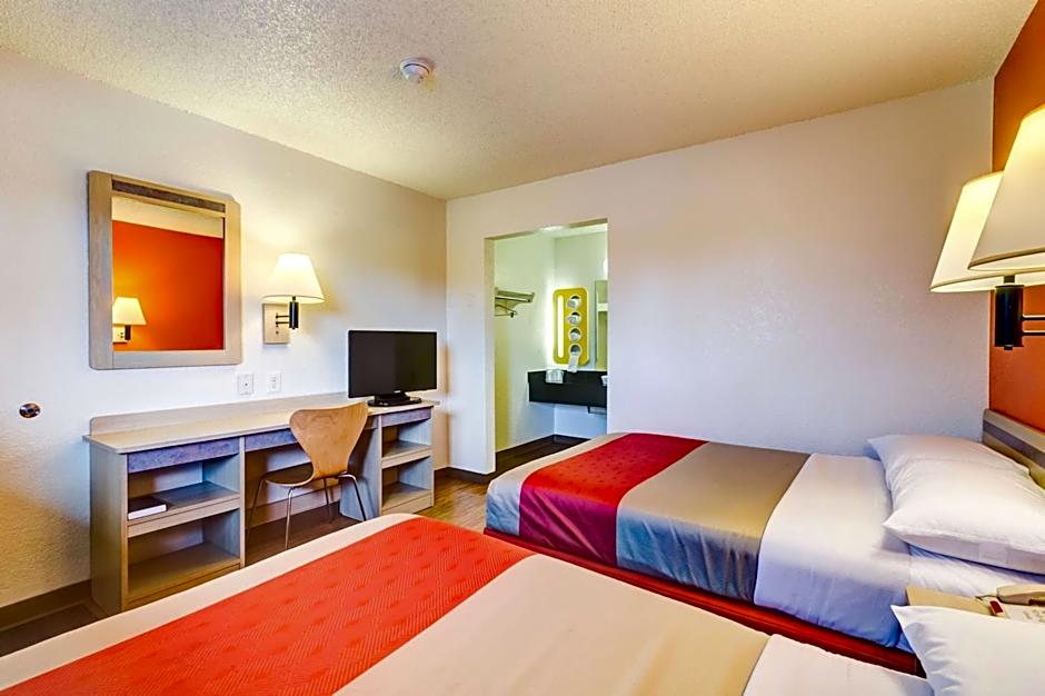 Motel 6-Wheat Ridge, CO - West - Denver North