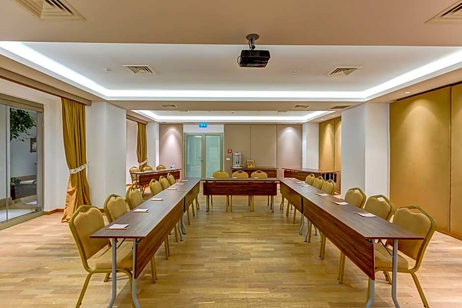 Antmare Hotel